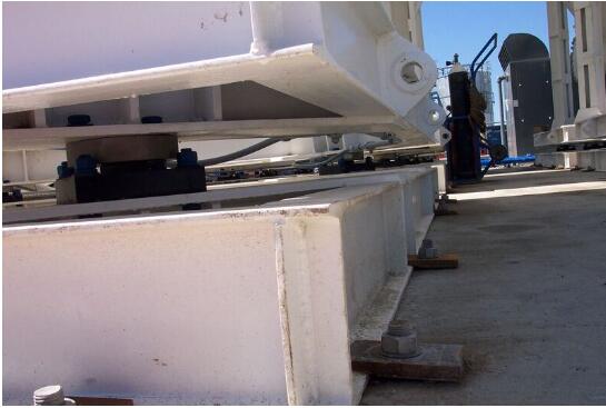 稱重傳感器通常用于應(yīng)變電阻的電測量和實驗應(yīng)力分析